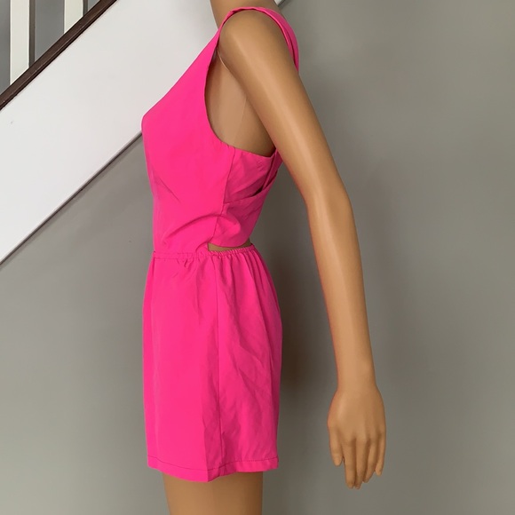 Pink romper - Picture 4 of 9